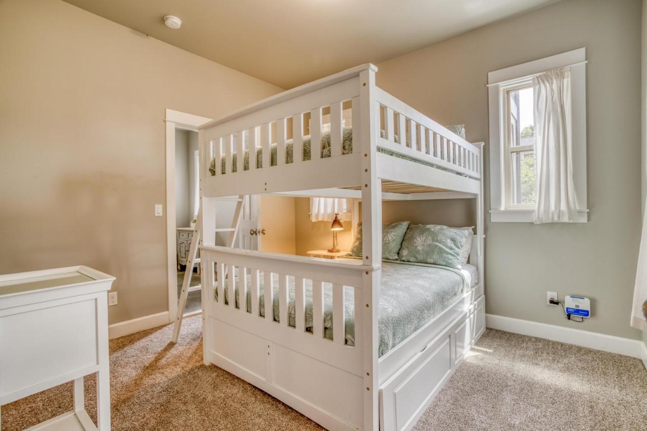 Cascade Cottage Lincoln City Bagian luar foto