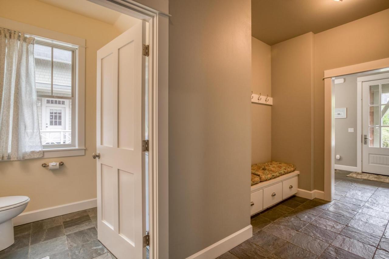 Cascade Cottage Lincoln City Bagian luar foto