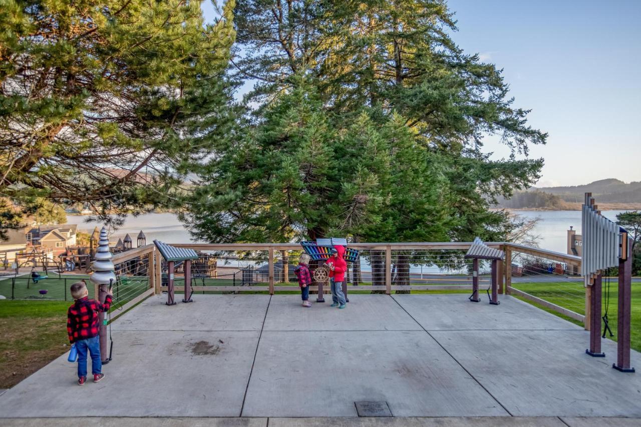 Cascade Cottage Lincoln City Bagian luar foto