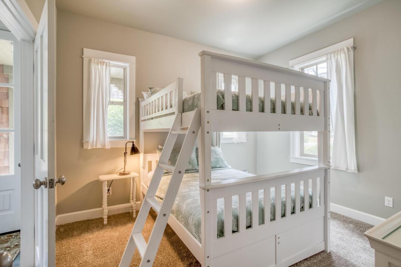 Cascade Cottage Lincoln City Bagian luar foto