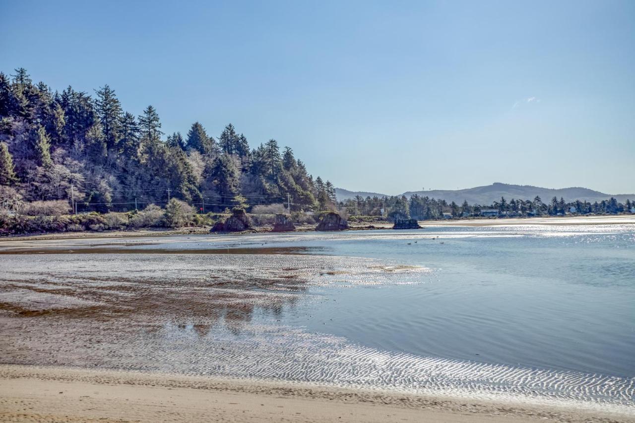 Cascade Cottage Lincoln City Bagian luar foto